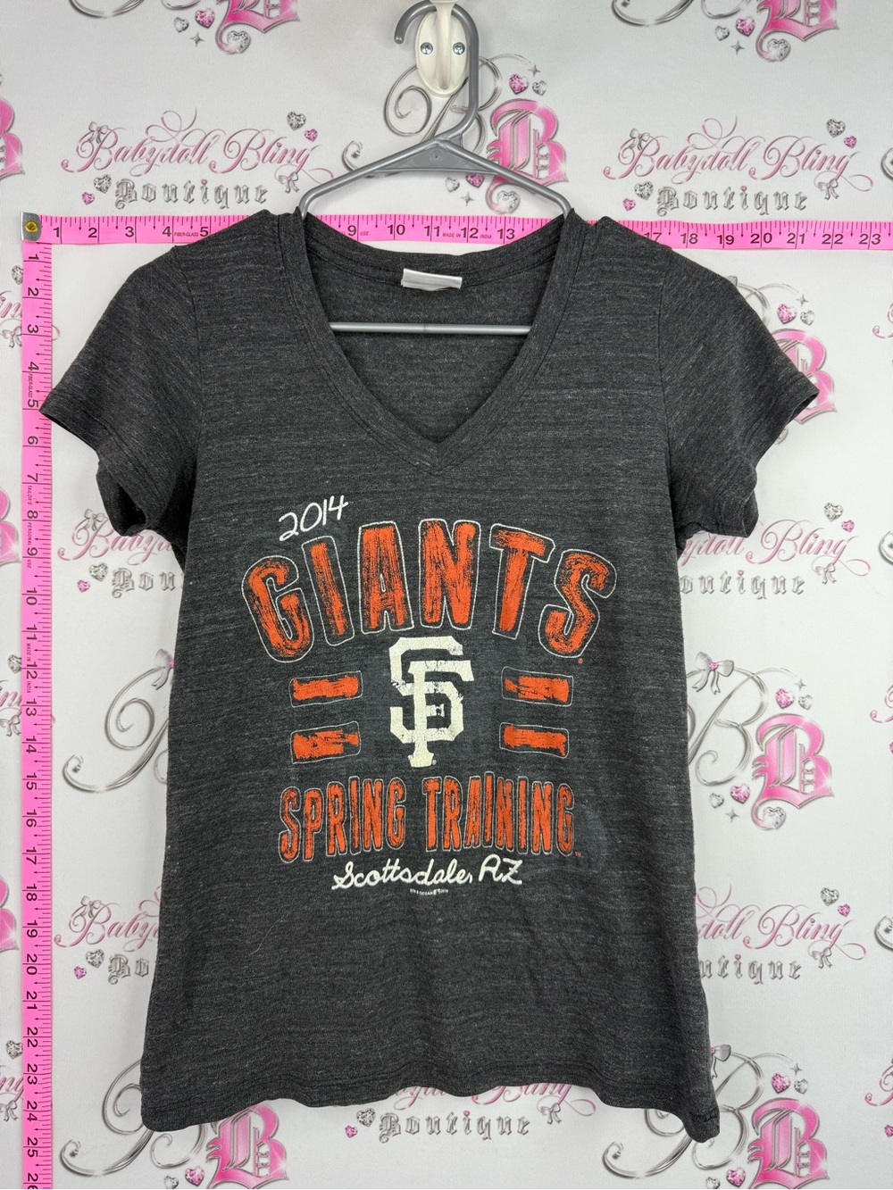 Genuine Merchandise Charcoal Gray & Orange SF Giants V‑Neck Tee 2014 Rare